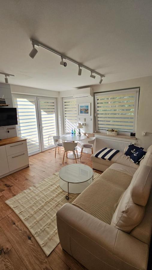 Sloneczny Apartament Jurata Bagian luar foto
